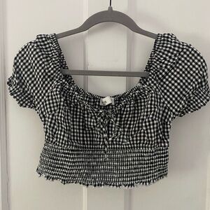 Hollister Black and White Puff Sleeve Crop Blouse